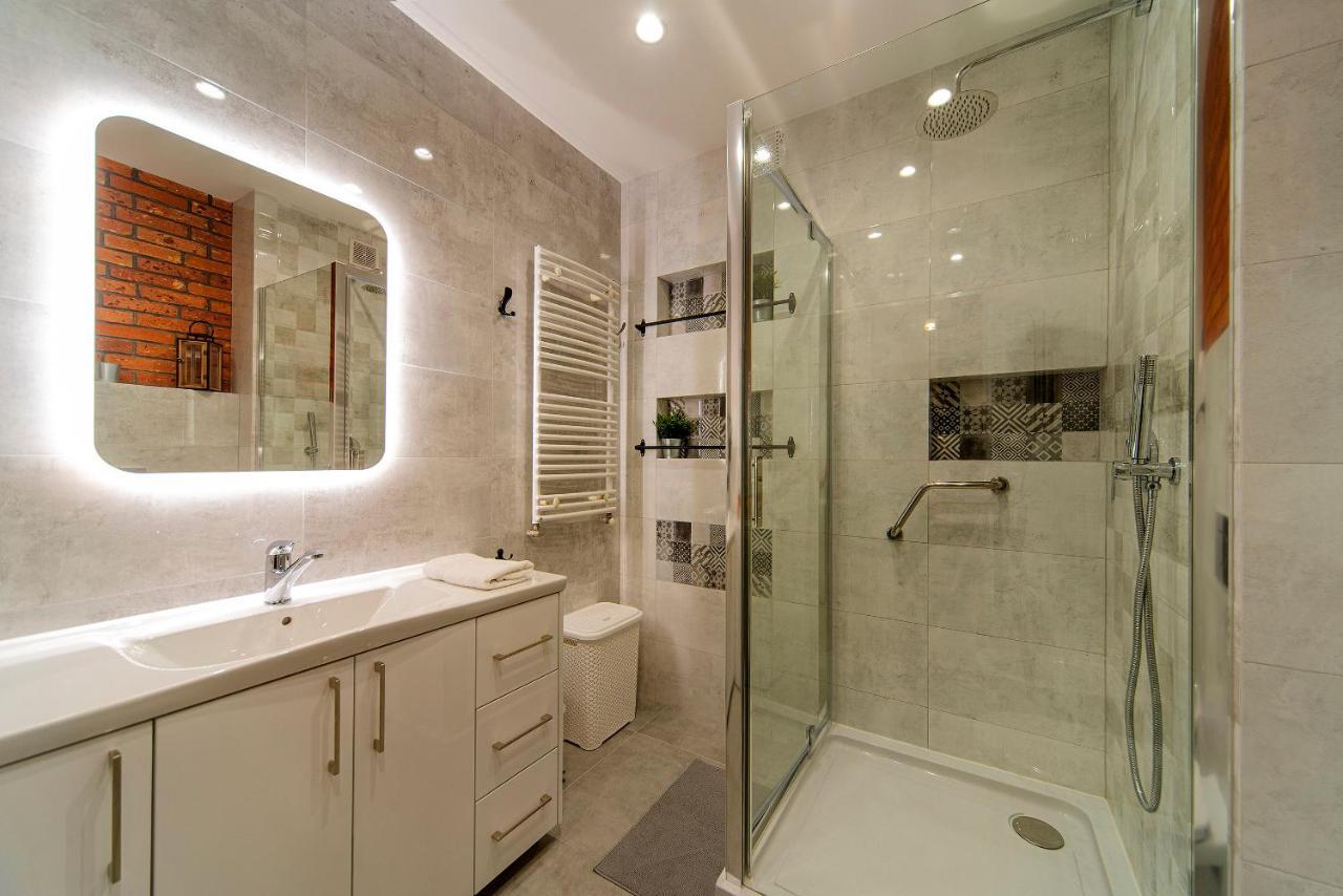Lodz4Rent - Piotrkowska - Premium Apartment 9,7 - Hopa Lupa 1400M Pieszo !! المظهر الخارجي الصورة