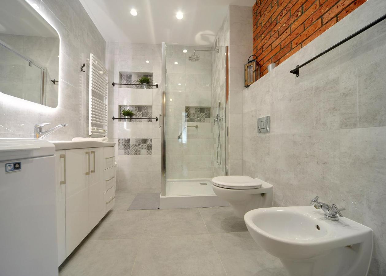 Lodz4Rent - Piotrkowska - Premium Apartment 9,7 - Hopa Lupa 1400M Pieszo !! المظهر الخارجي الصورة